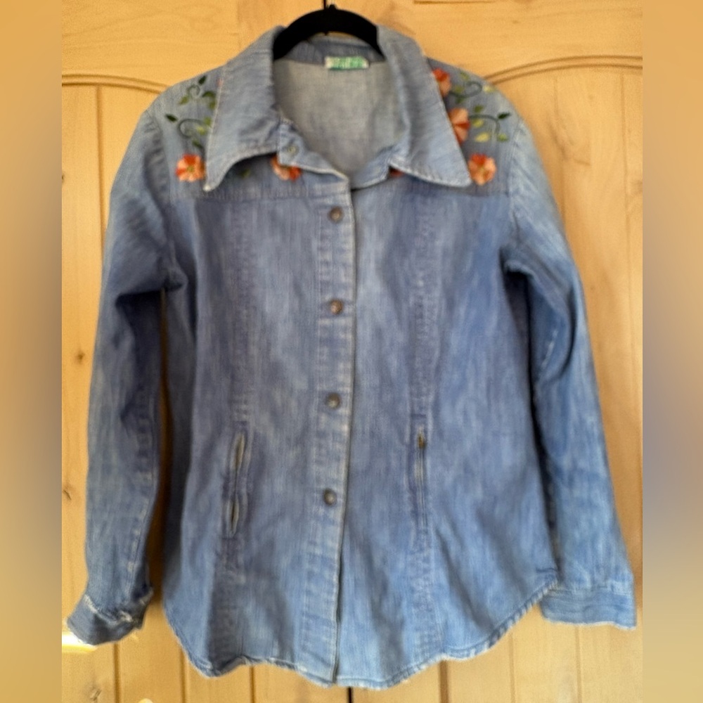 Vintage 60’s-70’s Sears JR Bazaar Denim Snap Shirt
Sears Roebuck